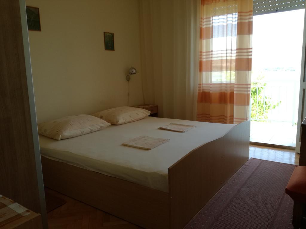 Apartments Dragan Trogir Exterior photo